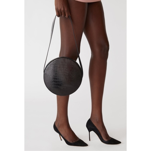 NWT Orseund Iris “Le Circle” Black Embossed Crocodile Vegan Leather Shoulder Bag - Picture 2 of 16